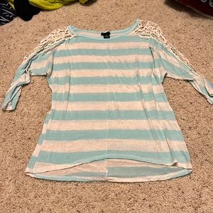 Cute stripped shirt